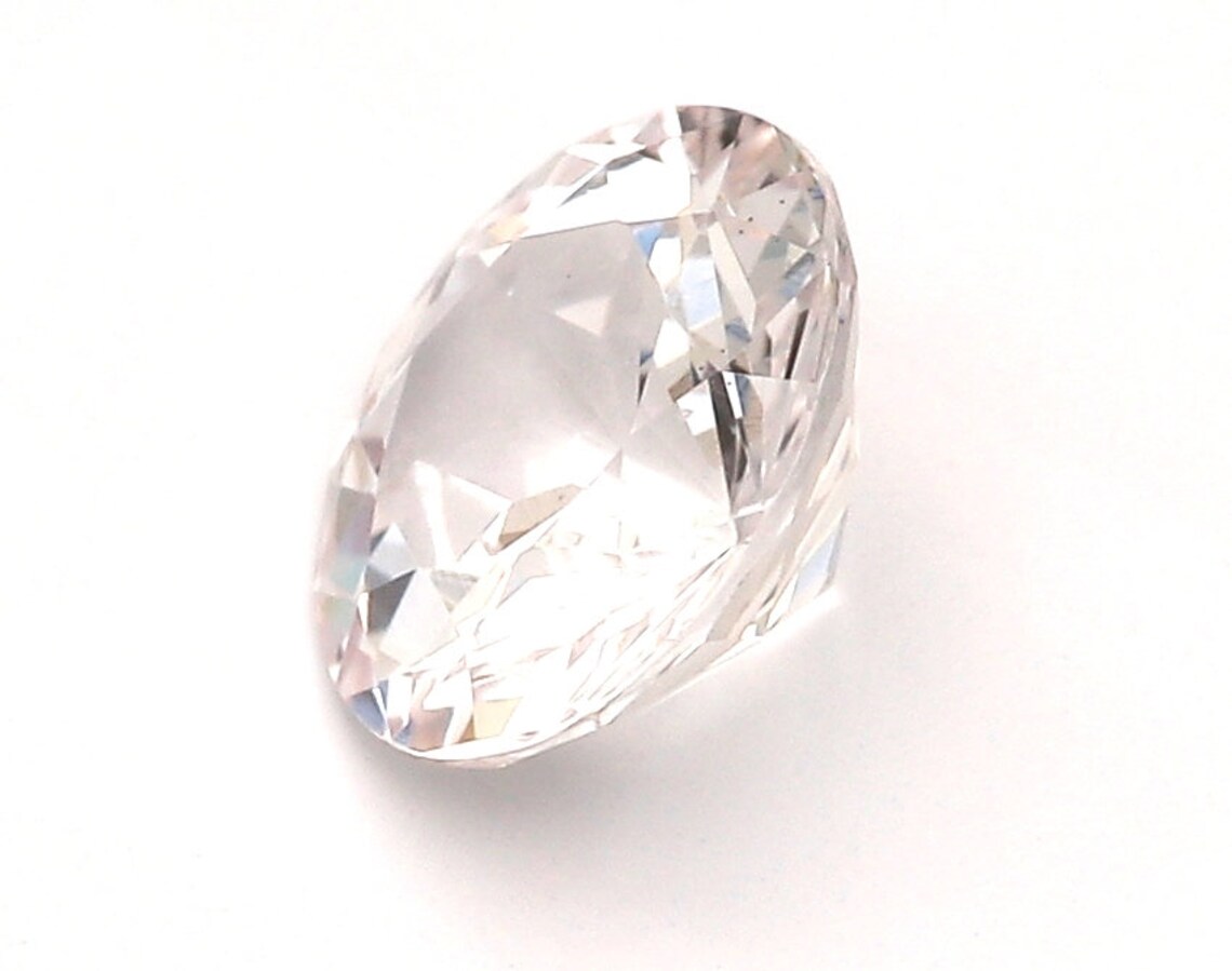 1 carat white sapphire