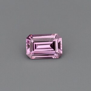 Zaffiro rosso/smeraldo viola naturale da 0,79 ct, solo calore, 6,50x4,45 mm