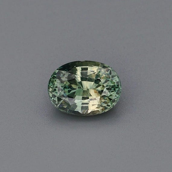 天然サファイア ルース ヒート処理して有ります 海外鑑定書付き 天然