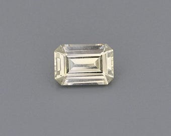 Natuurlijke, onverhitte saffier met gele kleur, 0,82 ct, 6,48 x 4,46 mm