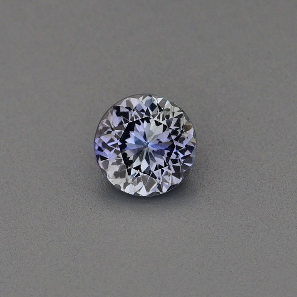 0.909 Carat Violet Sapphire for Custom 3 Stone Engagement Ring, Round Sapphire for Bespoke 14K Gold Jewelry