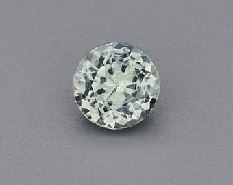 0,82 ct Natuurlijke, onverhitte saffier, blauwgroen, rond, 5,50 x 5,48 mm