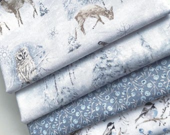 Lot de 5 tissus de Noël « Woodland Frost ». Tissu patchwork blanc, gris et bleu.