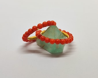 Hoop earrings with 18k gold corals