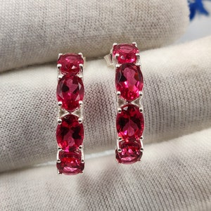 Boucles d'oreilles en tourmaline rose - Créoles en tourmaline rose en argent massif 925 - Clous d'oreilles avec pierre de naissance d'octobre - Boucle d'oreille demi-cercle