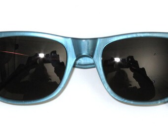 Sunglasses hand painted, light blue