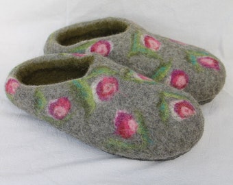 Women's felt slippers Felt shoes wet felted roses Slippers grey pink pink with felt sole or rubber sole
