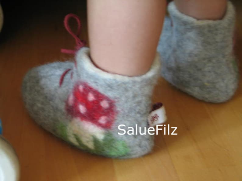 Baby Felt Shoes Fly agaric No.2 Gr.17-21 image 1