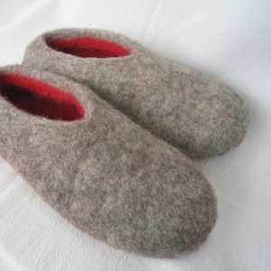 Felt slippers size 36-47 felt shoes slippers finches slippers women grey men cabin shoes felt sole rubber sole felt wool cabin shoes