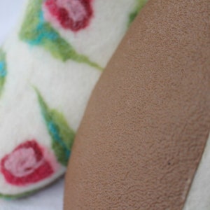 Rosen Filzpantoffeln Filzschuhe Damen Hausschuhe mit Wollfilzsohle oder Gummisohle handgefilzt Bild 4