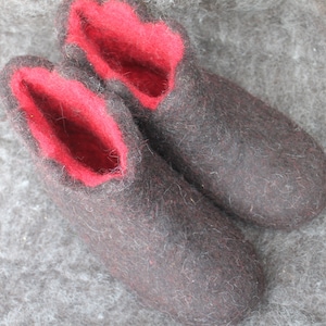 Ready to ship! Size 37 felt slippers natural black/red with rubber sole felt shoes ladies slippers