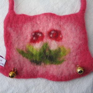 Hand-felted horse leash with fly agaric motif and 2 little bells, horse harness, wool, playing horses, Waldorf, Pink