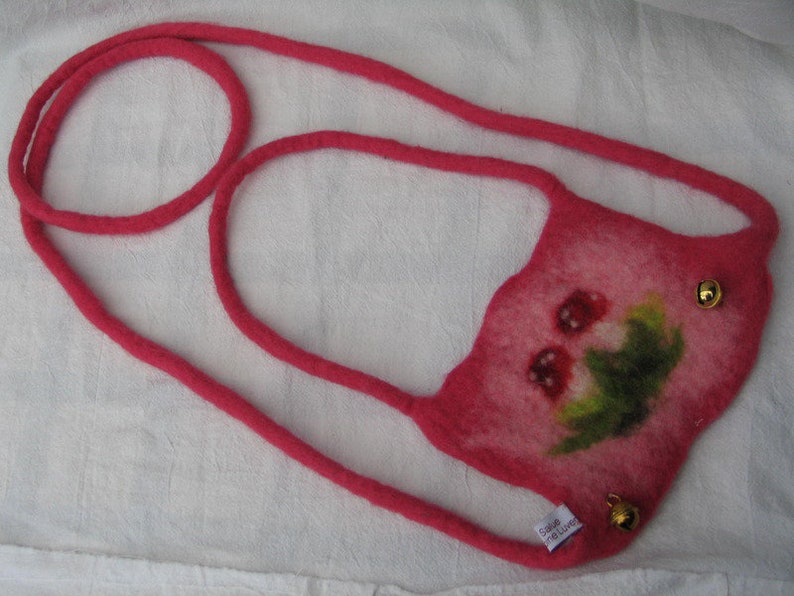 Hand-felted horse leash with fly agaric motif and 2 little bells, horse harness, wool, playing horses, Waldorf, image 2