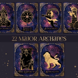 Peut inclure: Un jeu de 22 cartes de tarot avec des accents dor&eacute;s et un fond violet et noir. Les cartes pr&eacute;sentent des illustrations des arcanes majeurs, notamment Le Chariot, La Roue de la Fortune, Le Jugement, La Tour, L'Empereur et La Force.