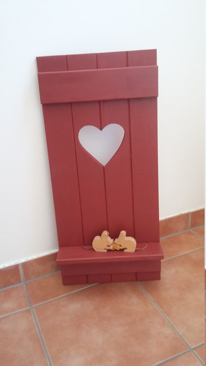 Wall backrest shutter heart board with shelf 70 cm x 32 cm Red