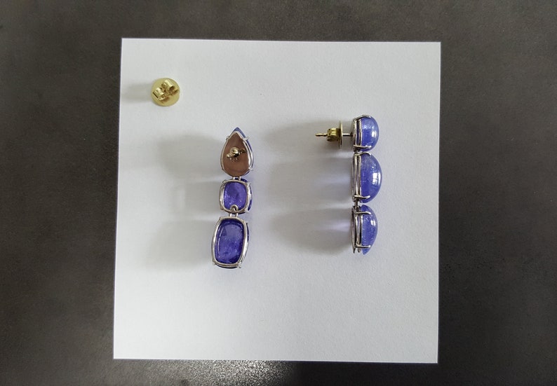 Tanzanite earrings in 585 white gold stud earrings goldsmith's work image 3