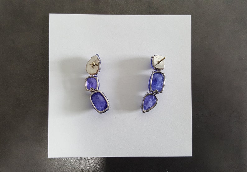 Tanzanite earrings in 585 white gold stud earrings goldsmith's work image 4