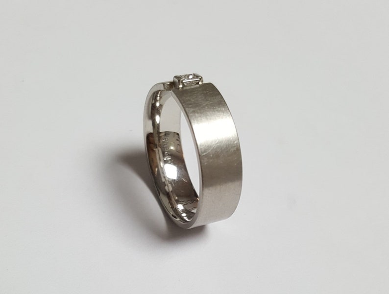 960 Platin Ring mit princess Diamant carré schliff RW 56 Bild 4
