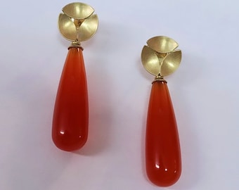 Leaves stud earrings with carnelian pampels for hanging in 750 gold interchangeable jewelry pendant