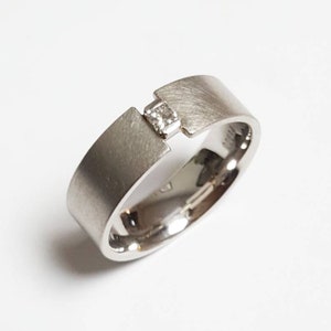 960 Platin Ring mit princess Diamant carré schliff RW 56 Bild 1