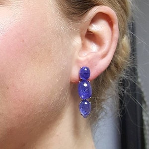 Tanzanite earrings in 585 white gold stud earrings goldsmith's work image 2