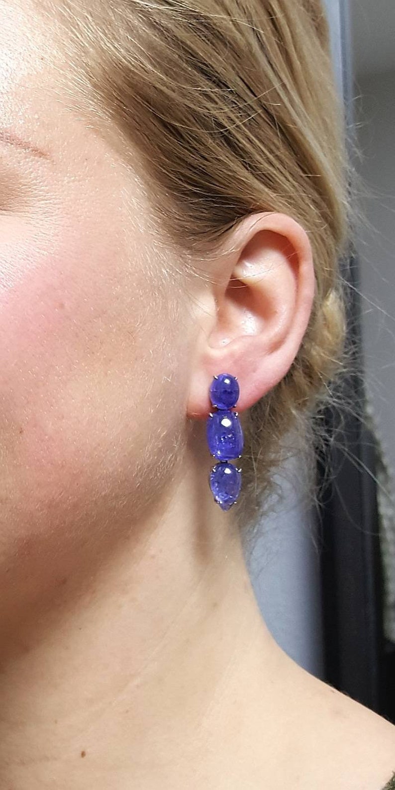 Tanzanite earrings in 585 white gold stud earrings goldsmith's work image 2