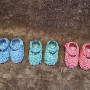 Hand knitted baby booties 0-3months