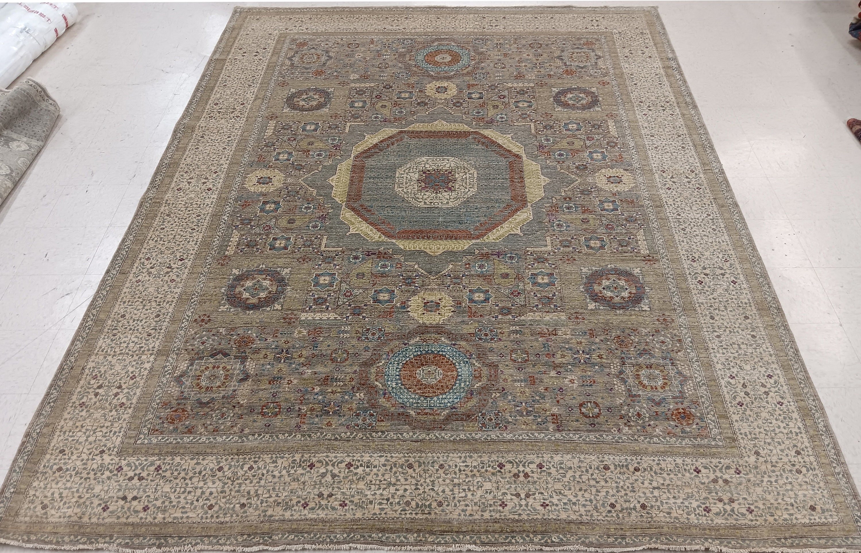 手織りウールラグ：9x12 アナトリア幾何学模様ウシャックデザイン