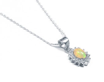 Natural Beautiful Opal Necklace -Silver pendant -Gemstone Pendant -925 Sterling  Silver Necklace