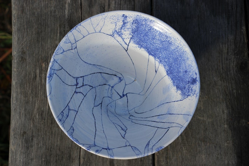 large Bowl white blue Craqueliert