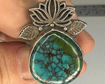 Lotus Topped Hubei Turquoise Sterling Silver Ring Size 7.5
