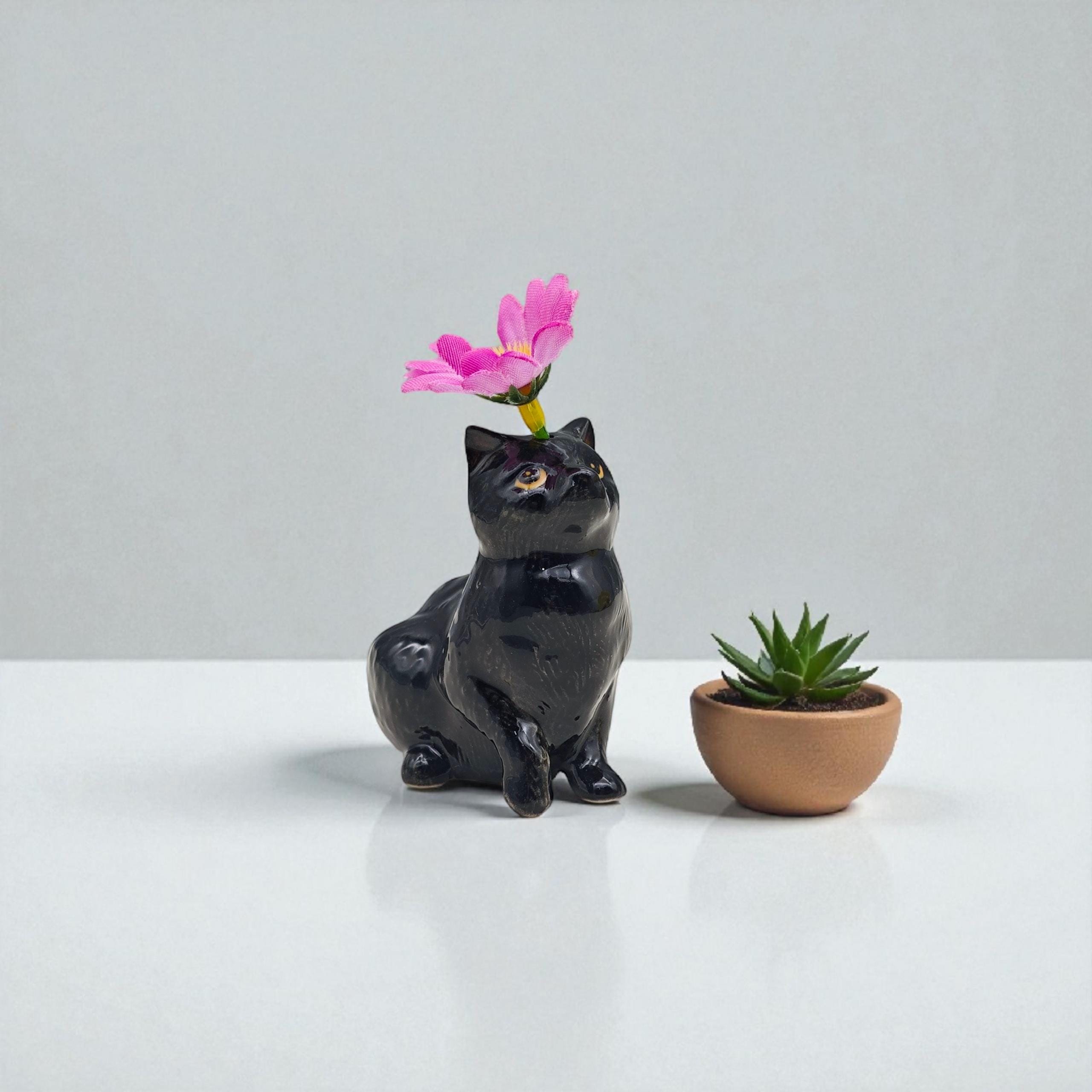 手作り陶器の黒猫花瓶：猫好きへのギフト、棚飾り - Etsy 日本