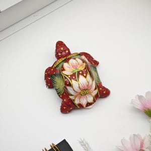 Resin turtle statue, home and garden decoration - decorate a coffee shop or give as a gift to a friend - hand-painted turtle