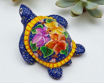 Handmade Turtle Statue: Flower-Decorated Sea Turtle