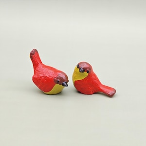 Ceramic bird sculpture for home and garden decoration-Bird sculptures figurines-Small birds ceramic-Hand painted / Set 2