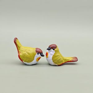 Set of 2 Ceramic bird sculptures for home and garden decoration-Bird sculptures figurines-Small birds ceramic-Hand painted- Rustic Home Gift
