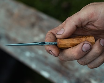 Stitching awl. Leather sewing. Prod. Leathercraft working. Drilling awl.