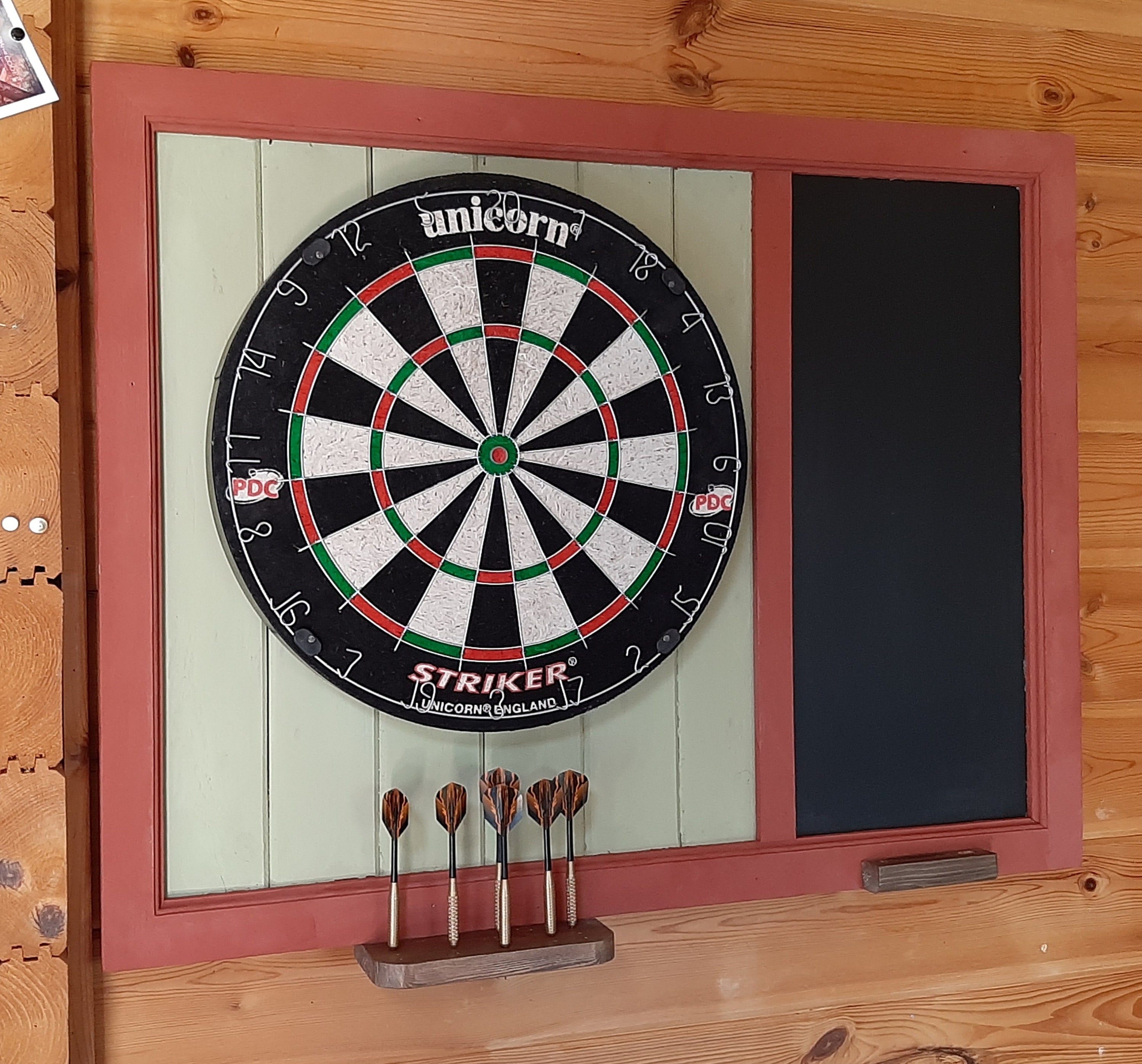 Dart Board Surround mit Dart Halter und Kreide Board Etsy