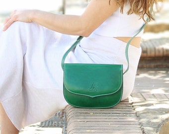 Small purse, crossbody purse, green purse, bags for women, mini purse, handmade leather purse, handmade leather goods, minimalist purse