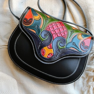 Hand tooled leather purse, hand made crossbody bag, unique al andalus leather bags, geometric pattern purses, leather carving bag, lady bag