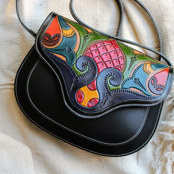 Hand tooled leather purse, hand made crossbody bag, unique al andalus leather bags, geometric pattern purses, leather carving bag, lady bag