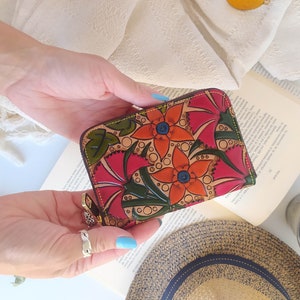 Zip Around leather wallet, leather purse with flowers, Leather Wallet for women, zippered wallet women, wallet women flowers