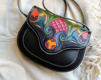 Hand tooled leather purse, hand made crossbody bag, unique al andalus leather bags, geometric pattern purses, leather carving bag, lady bag