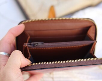 Medium zip around purses Clearance