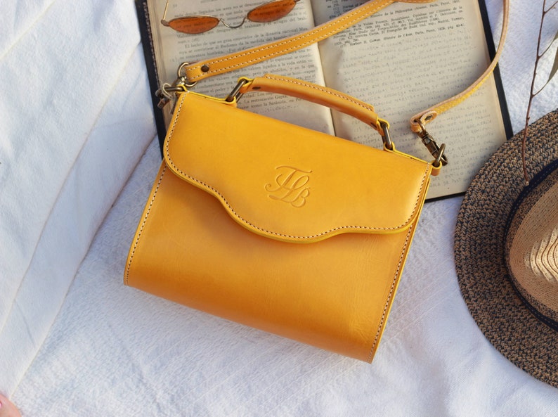 Handmade leather handbag, Top handle leather purse, plain leather purse, luxury leather handbag, leather goods for her, gift for women Yellow