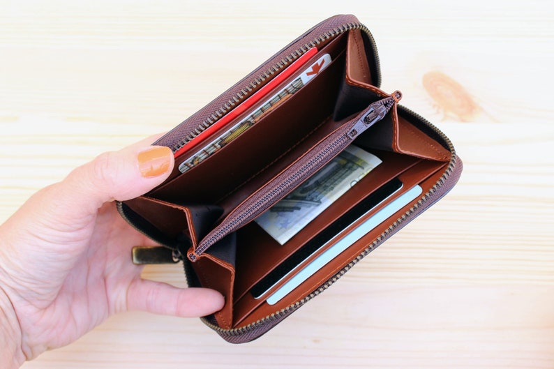 Portafoglio con cerniera per donna, portafoglio per donna con cerniera, portafoglio medio in pelle, portafoglio in pelle, regali per lei, portafoglio in pelle immagine 4