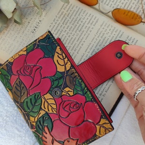 Roses Floral Wallet, Engraved Roses Floral Wallet for Women, Boho Floral Wallet Hadnmade, Bohemian Leather Floral Girly Wallet imagen 7