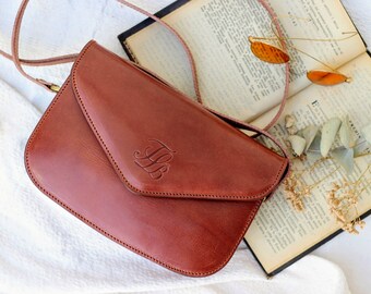 Sustainable Full Grain Leather Crossbody Bag handmade, Medium Sized Leather Saddle Bag, Crossbody Brown Leather Handbag for women