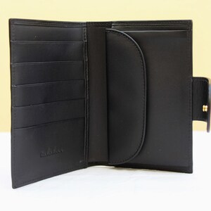 Portafoglio in pelle bifold nero, portafoglio bifold con chiusura, portafoglio bifold in castagno nero, portafoglio con chiusura in pelle, portafoglio in pelle fatto a mano, immagine 7