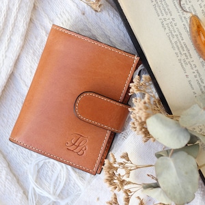 Handcrafted Small Leather Wallet with Stylish Strap Closure, Beige cash wallet  for women, slim wallet leather handmade